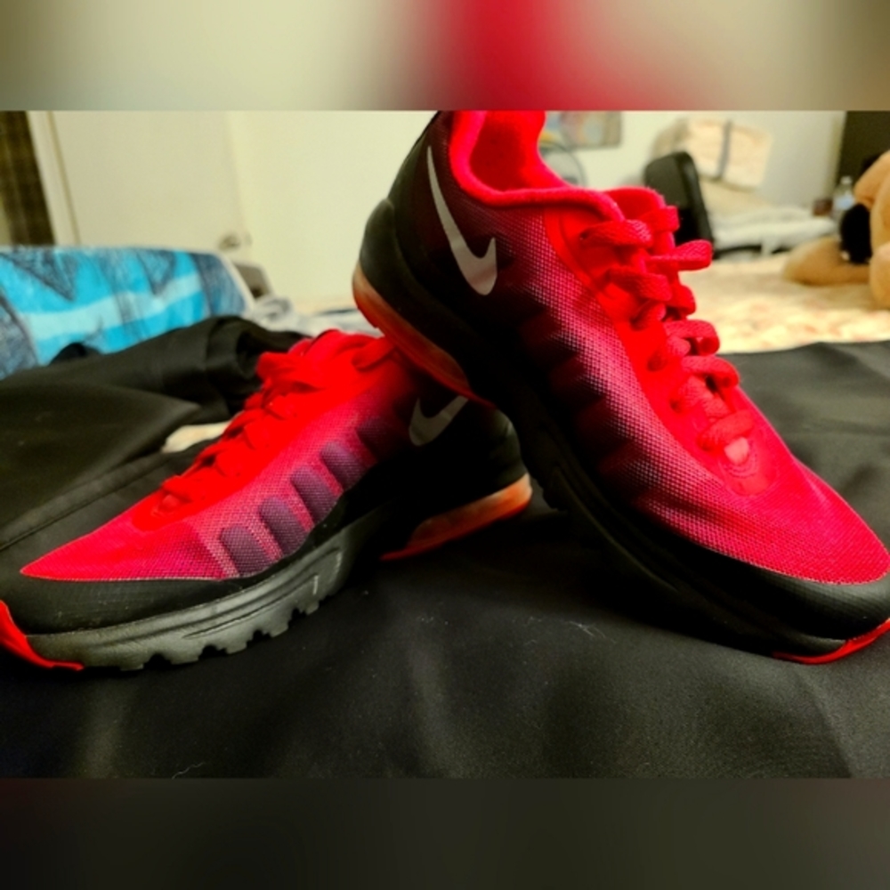 SOLD Nike sneakers